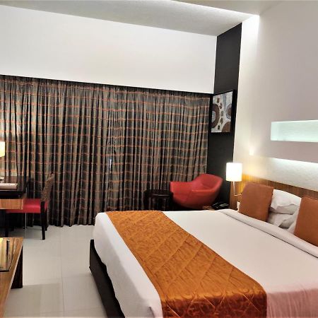 Hotel Satkar Residencia Thane Exterior foto