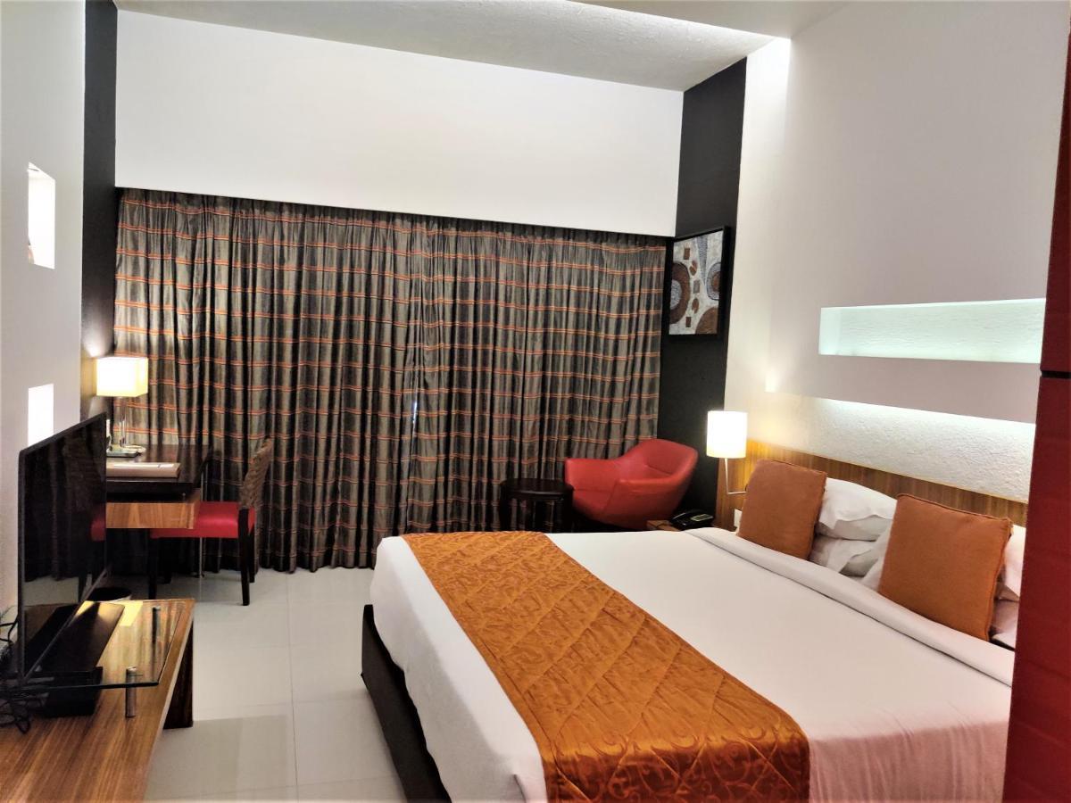 Hotel Satkar Residencia Thane Exterior foto