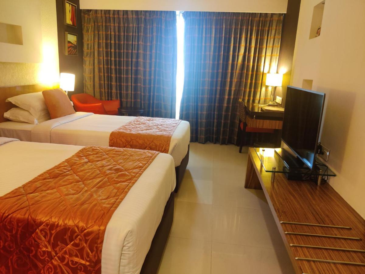 Hotel Satkar Residencia Thane Exterior foto