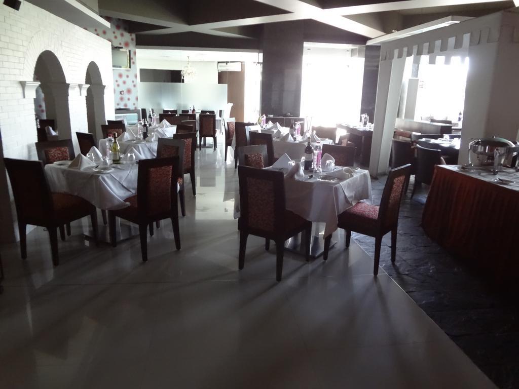 Hotel Satkar Residencia Thane Exterior foto